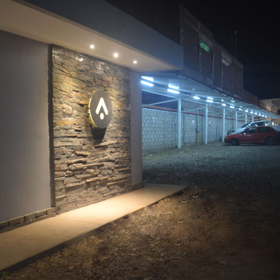 Estacionamiento techado